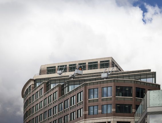 Facade access solutions for low-rise buildings